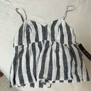 BNWT Boutique Crop Top